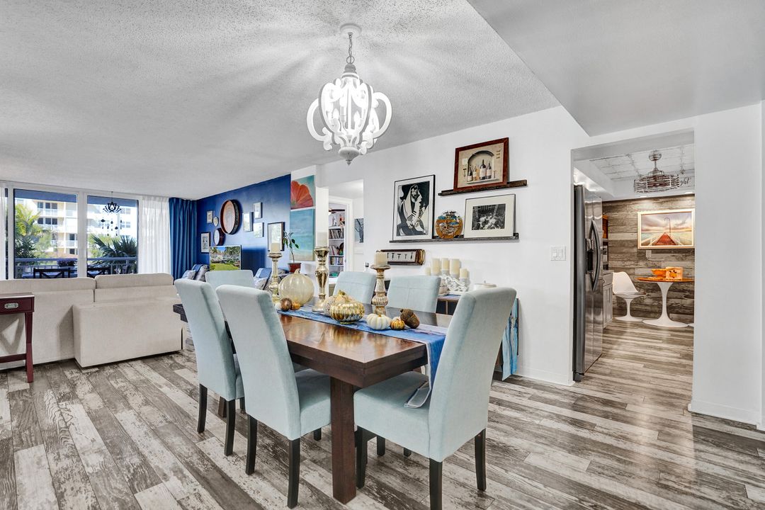 For Sale: $750,000 (2 beds, 2 baths, 1402 Square Feet)