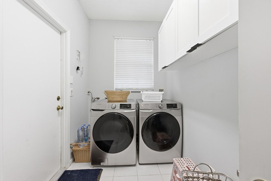 For Sale: $760,000 (4 beds, 3 baths, 2495 Square Feet)