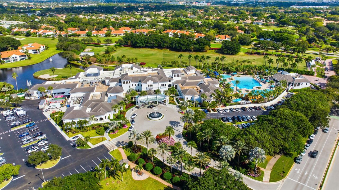 For Sale: $760,000 (4 beds, 3 baths, 2495 Square Feet)