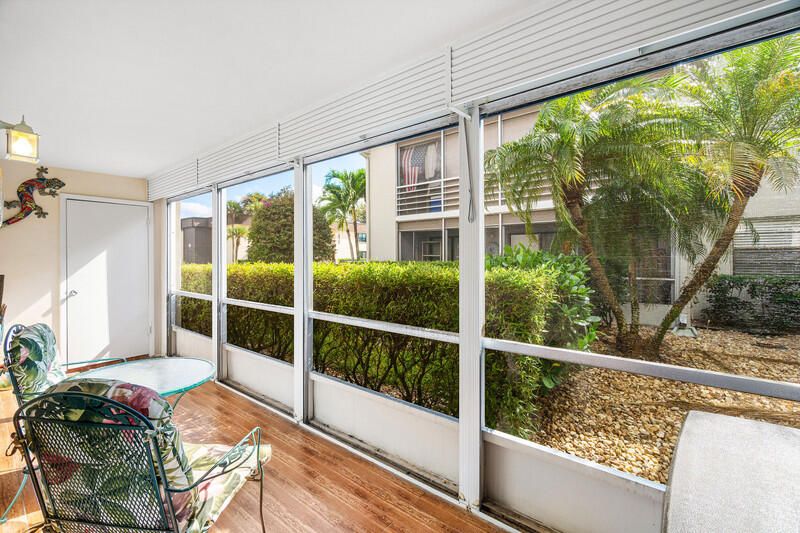 En Venta: $100,000 (2 camas, 2 baños, 910 Pies cuadrados)