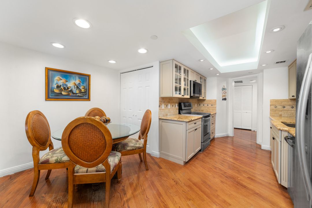 For Sale: $695,000 (2 beds, 2 baths, 1915 Square Feet)