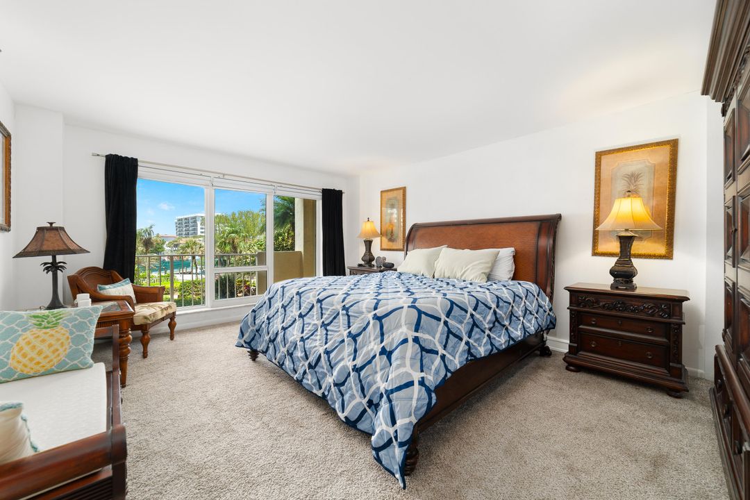 For Sale: $695,000 (2 beds, 2 baths, 1915 Square Feet)