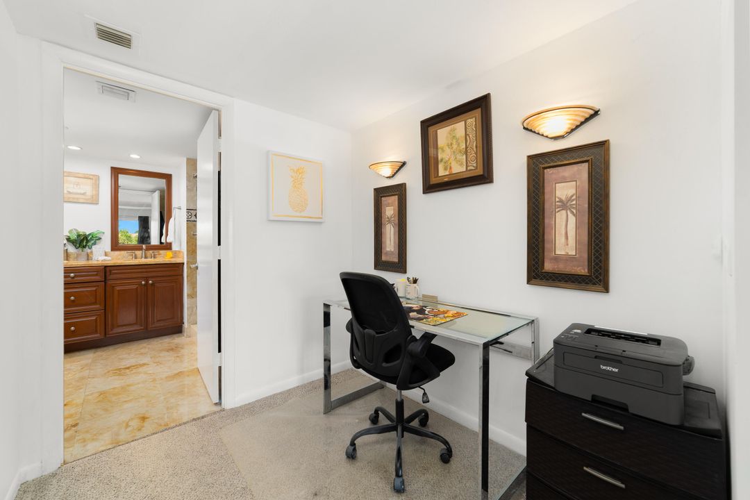 For Sale: $695,000 (2 beds, 2 baths, 1915 Square Feet)