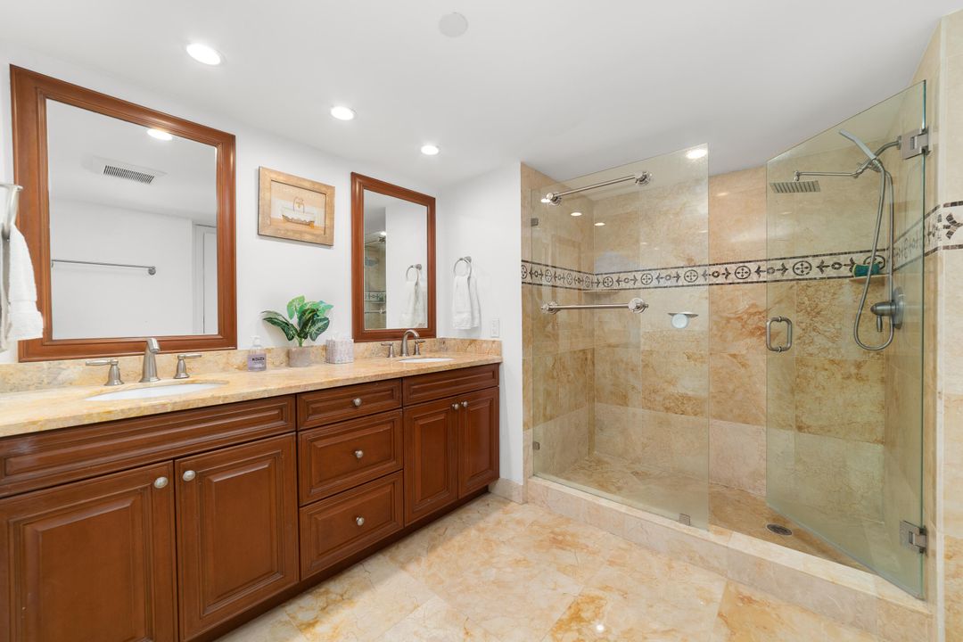 For Sale: $695,000 (2 beds, 2 baths, 1915 Square Feet)