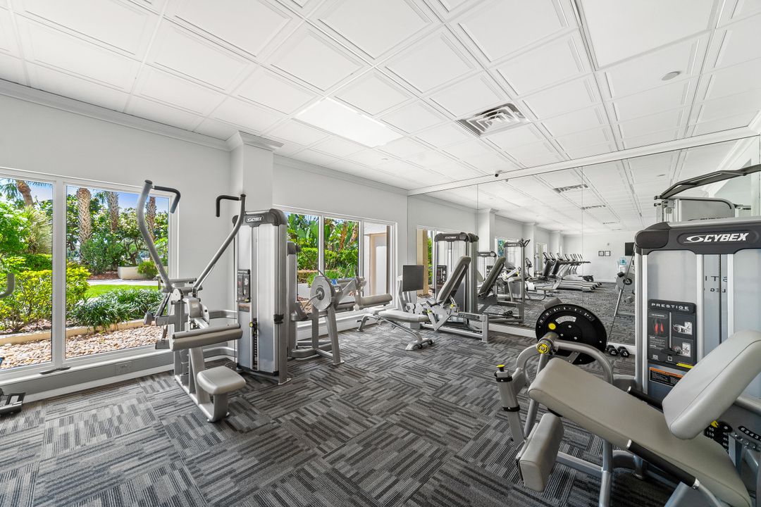 For Sale: $695,000 (2 beds, 2 baths, 1915 Square Feet)