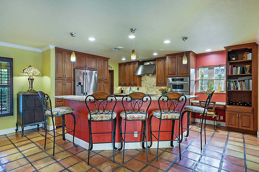 For Sale: $1,625,000 (4 beds, 4 baths, 2570 Square Feet)