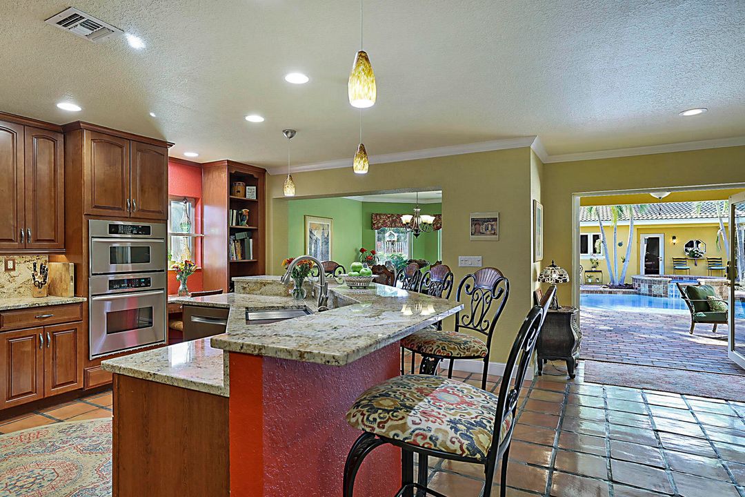 For Sale: $1,625,000 (4 beds, 4 baths, 2570 Square Feet)