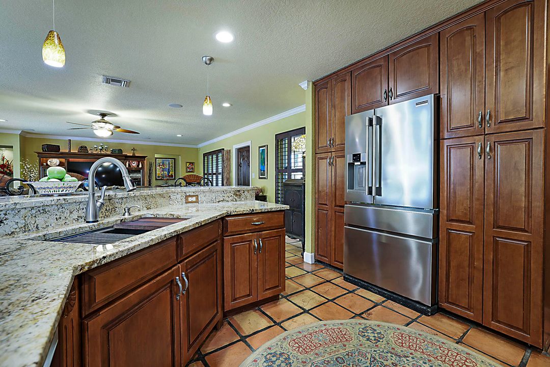 For Sale: $1,625,000 (4 beds, 4 baths, 2570 Square Feet)