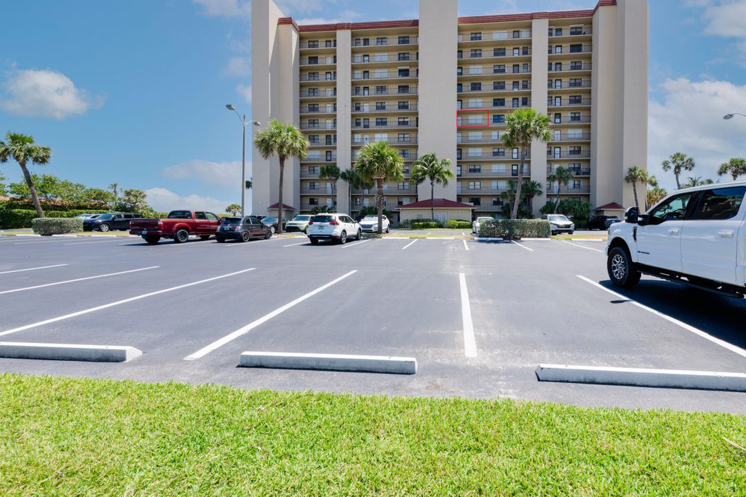 For Rent: $2,500 (2 beds, 2 baths, 1053 Square Feet)