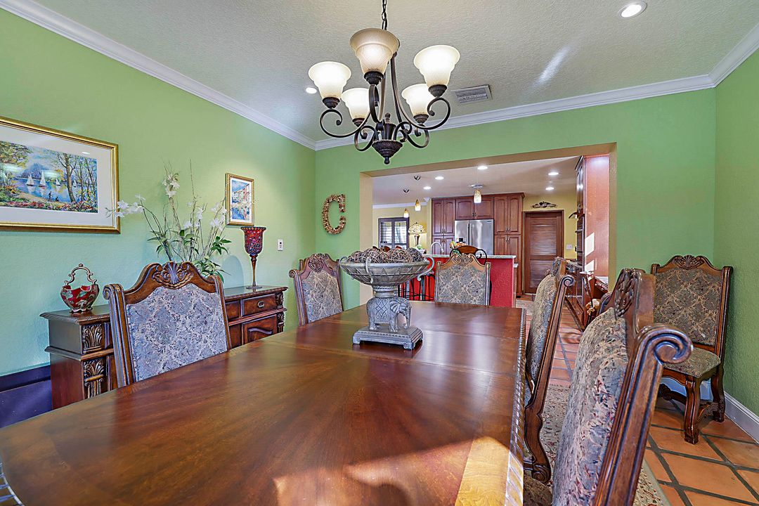 For Sale: $1,625,000 (4 beds, 4 baths, 2570 Square Feet)