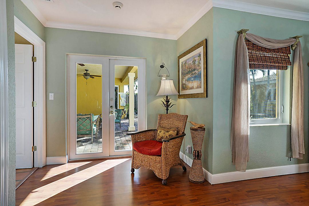 For Sale: $1,625,000 (4 beds, 4 baths, 2570 Square Feet)