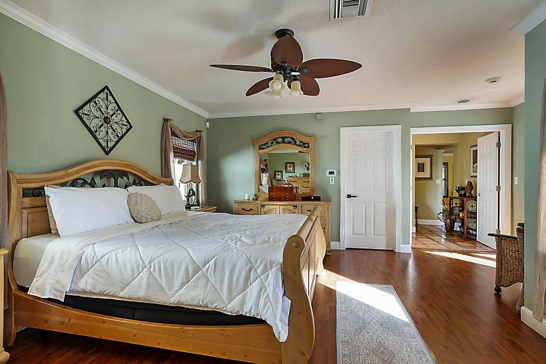 For Sale: $1,625,000 (4 beds, 4 baths, 2570 Square Feet)