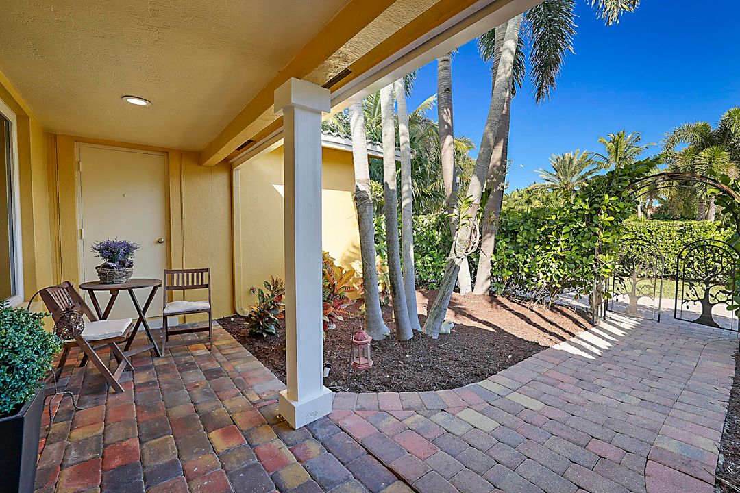 For Sale: $1,625,000 (4 beds, 4 baths, 2570 Square Feet)