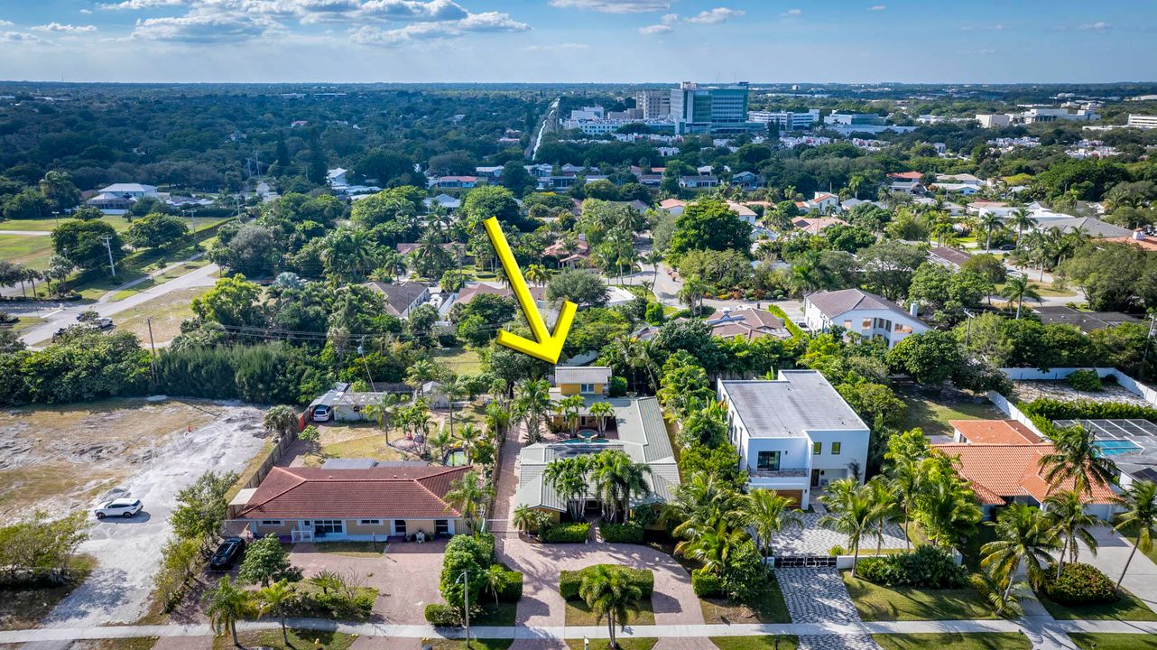 For Sale: $1,625,000 (4 beds, 4 baths, 2570 Square Feet)