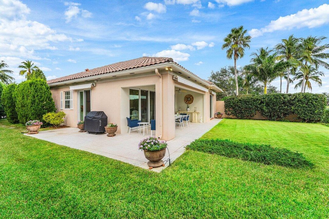 待售: $1,075,000 (3 贝兹, 2 浴室, 2001 平方英尺)