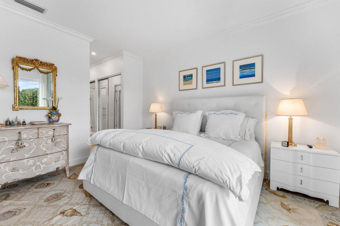 待售: $1,075,000 (3 贝兹, 2 浴室, 2001 平方英尺)