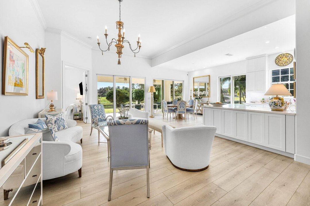 待售: $1,075,000 (3 贝兹, 2 浴室, 2001 平方英尺)