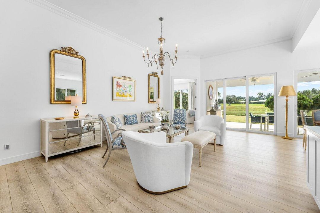 待售: $1,075,000 (3 贝兹, 2 浴室, 2001 平方英尺)