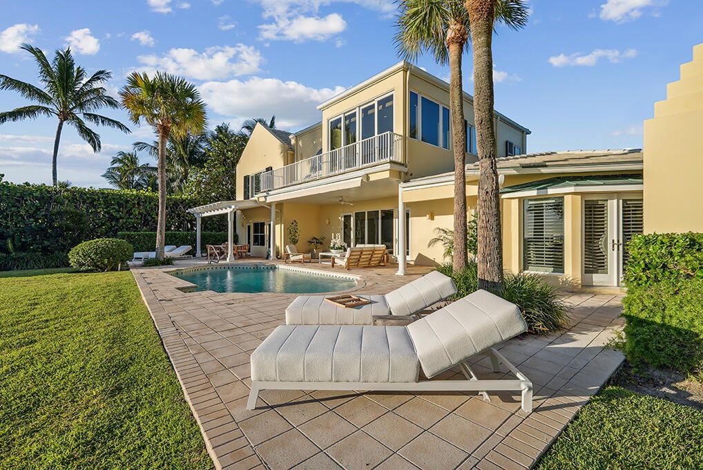 For Sale: $34,900,000 (6 beds, 7 baths, 4675 Square Feet)