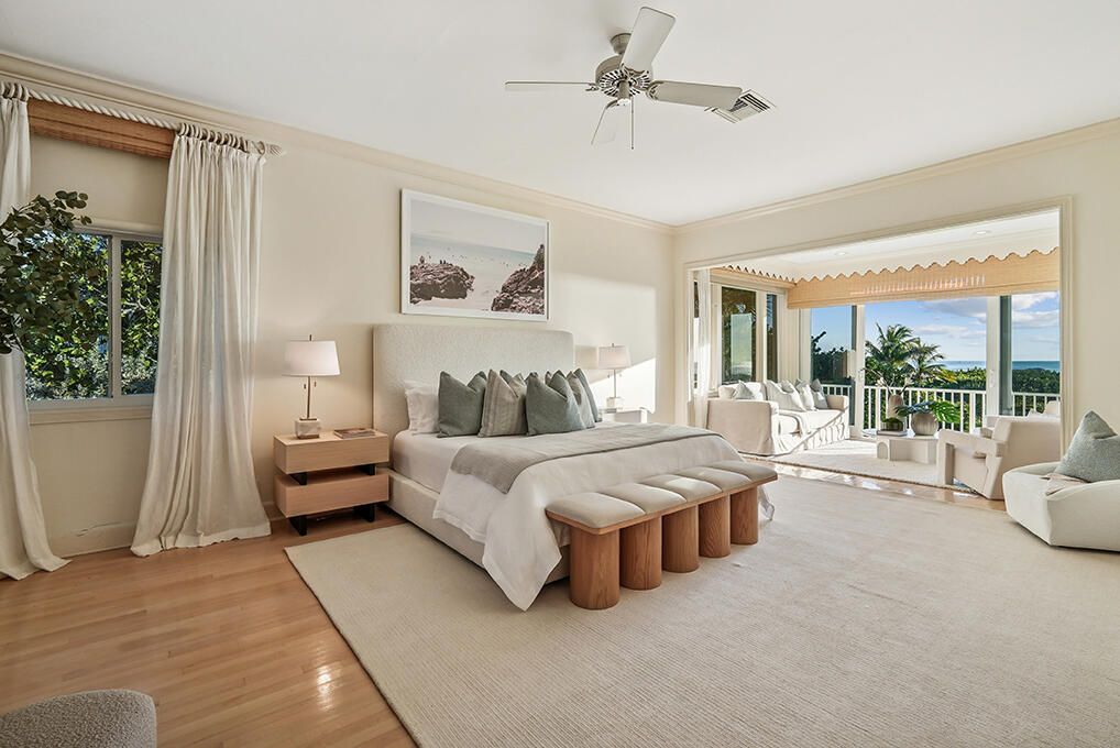 For Sale: $34,900,000 (6 beds, 7 baths, 4675 Square Feet)