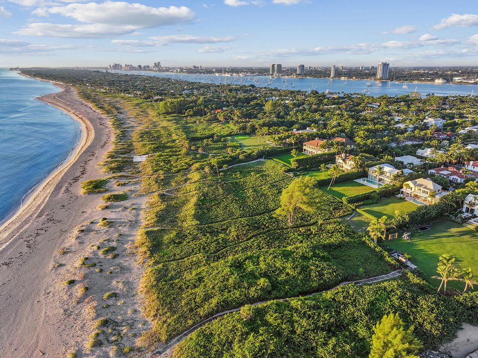 For Sale: $34,900,000 (6 beds, 7 baths, 4675 Square Feet)