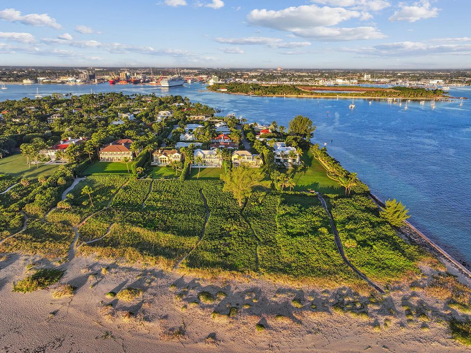 For Sale: $34,900,000 (6 beds, 7 baths, 4675 Square Feet)