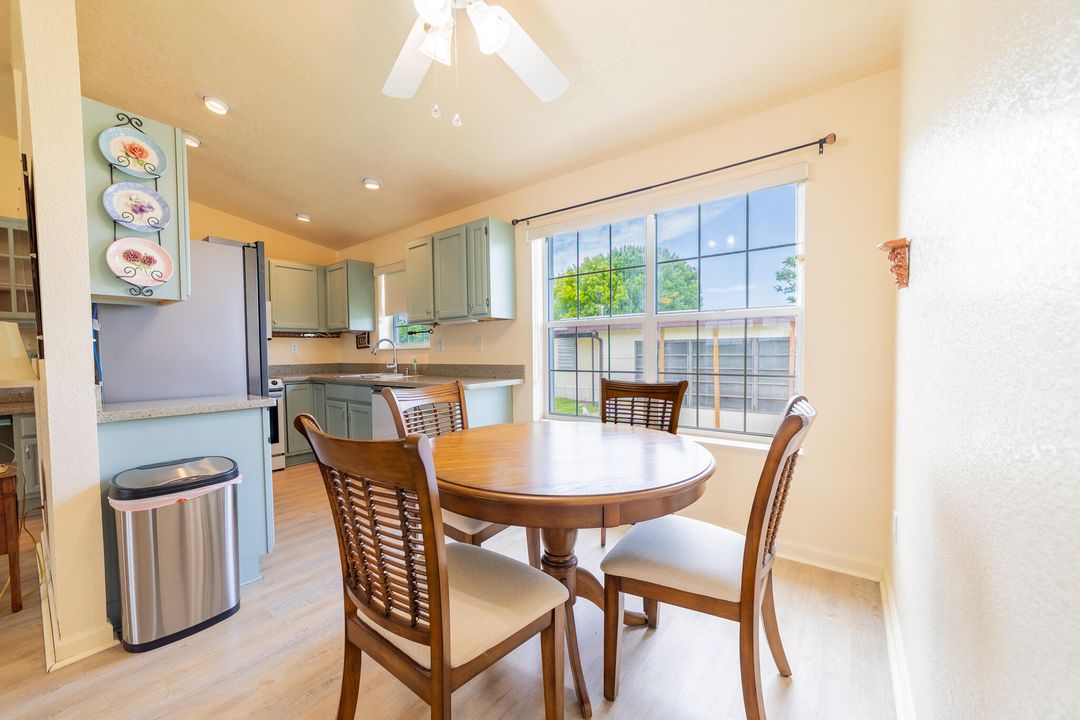 For Sale: $399,000 (3 beds, 2 baths, 1612 Square Feet)