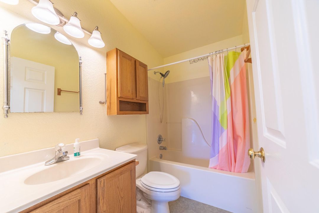 For Sale: $399,000 (3 beds, 2 baths, 1612 Square Feet)