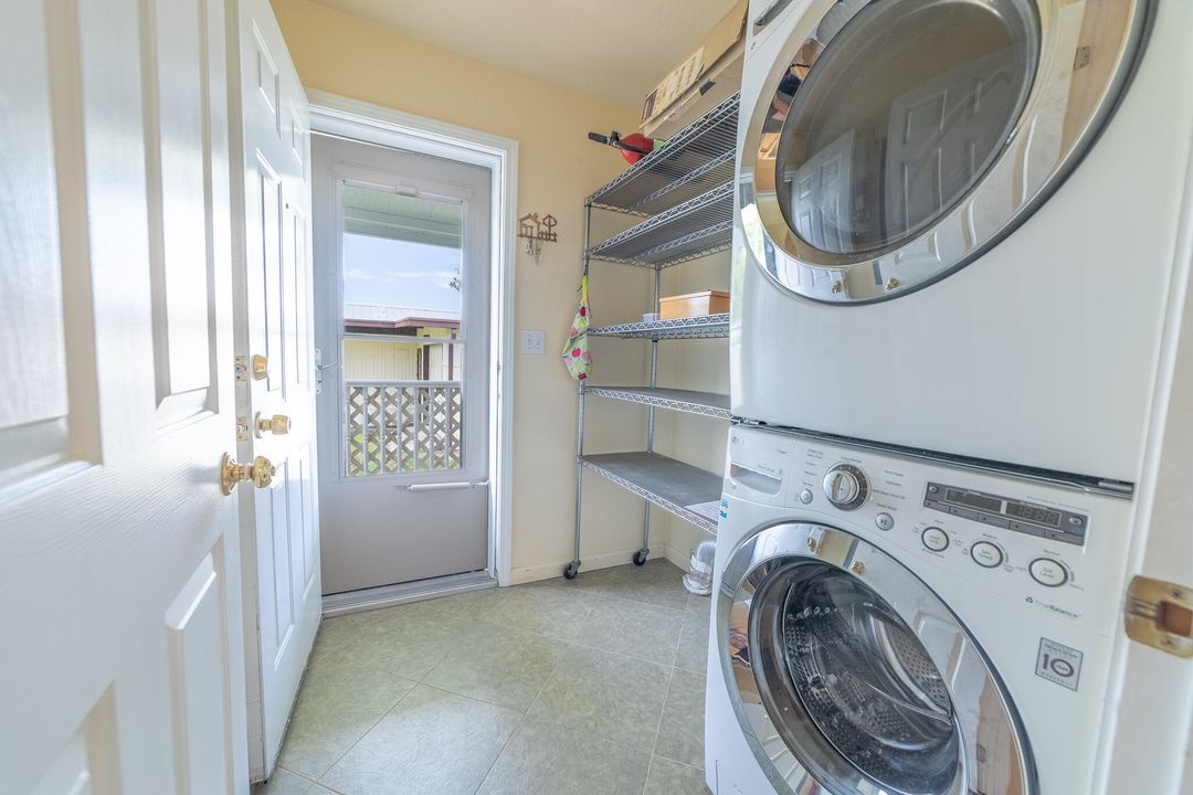 For Sale: $399,000 (3 beds, 2 baths, 1612 Square Feet)