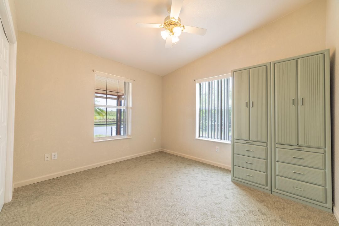 For Sale: $399,000 (3 beds, 2 baths, 1612 Square Feet)