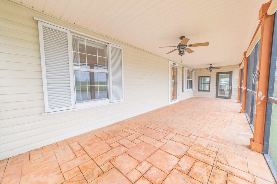 For Sale: $399,000 (3 beds, 2 baths, 1612 Square Feet)