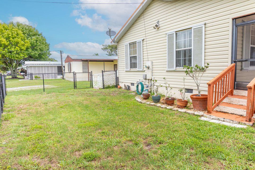For Sale: $399,000 (3 beds, 2 baths, 1612 Square Feet)