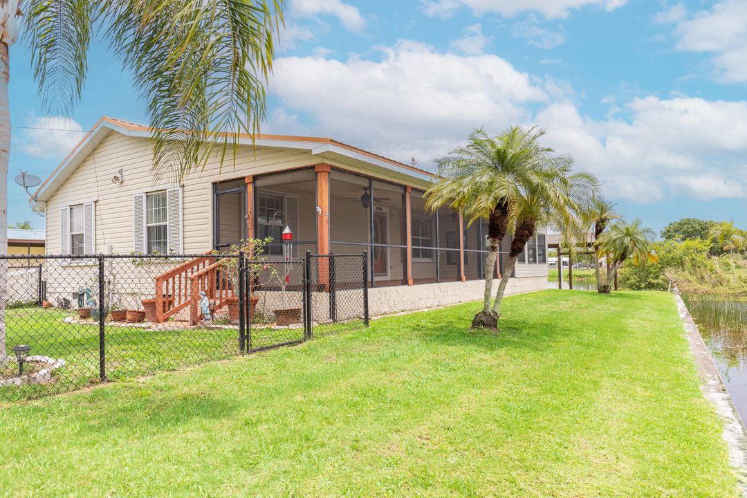 For Sale: $399,000 (3 beds, 2 baths, 1612 Square Feet)