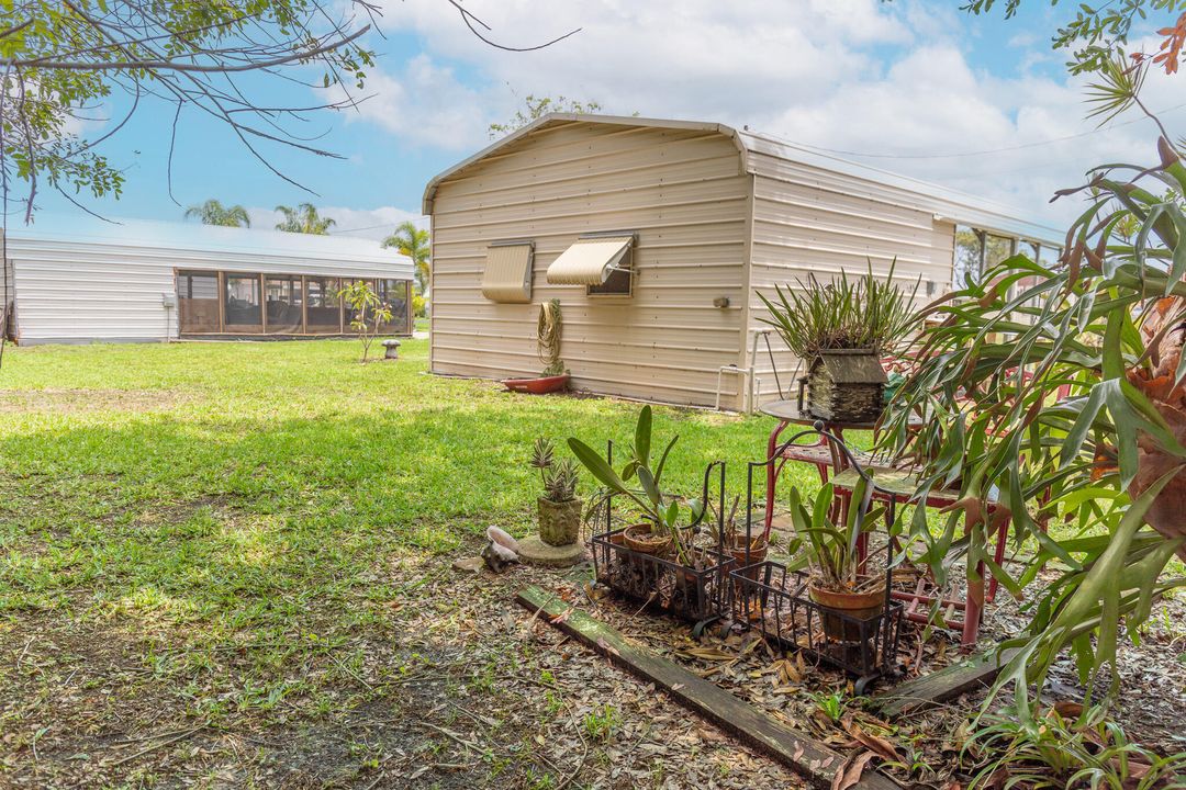 For Sale: $399,000 (3 beds, 2 baths, 1612 Square Feet)