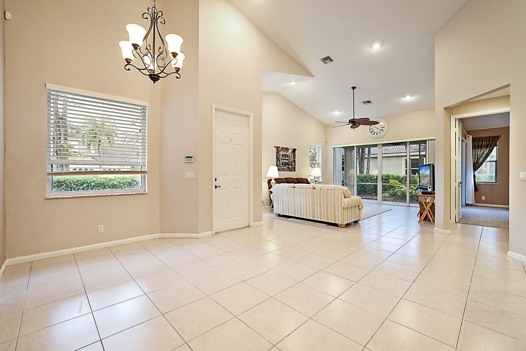 На продажу: $322,500 (3 спален, 2 ванн, 1577 Квадратных фут)