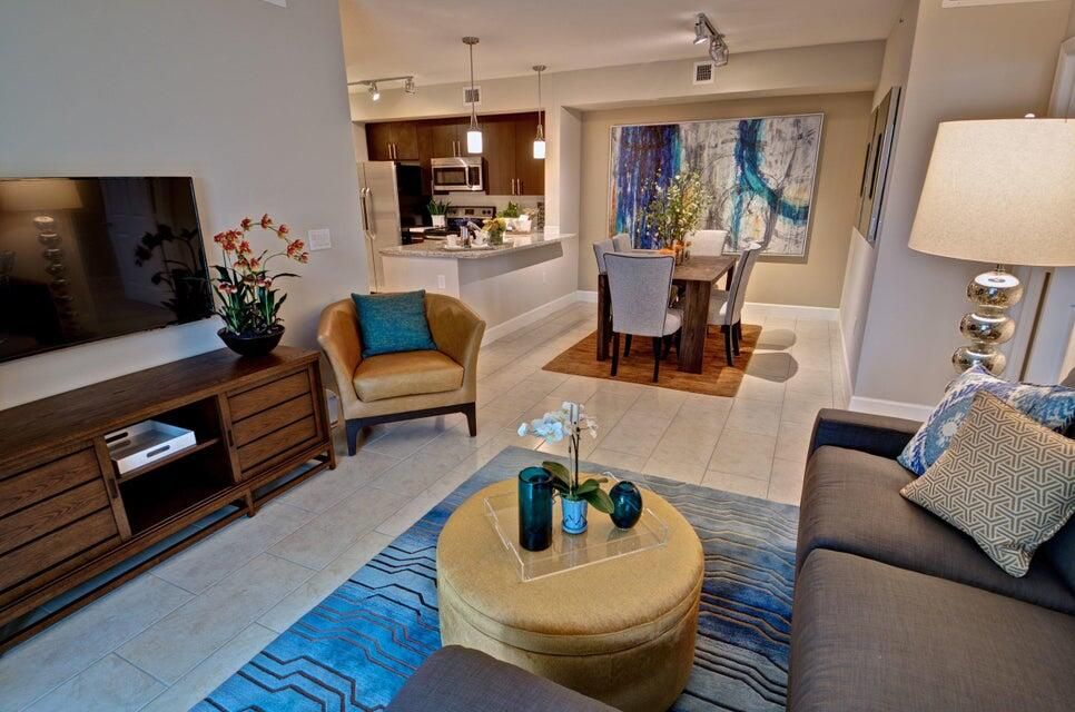 Recently Rented: $2,137 (1 beds, 1 baths, 797 Square Feet)