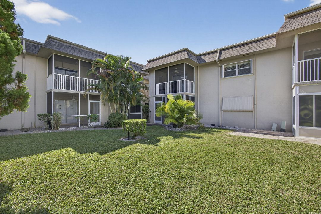 На продажу: $159,900 (1 спален, 1 ванн, 837 Квадратных фут)