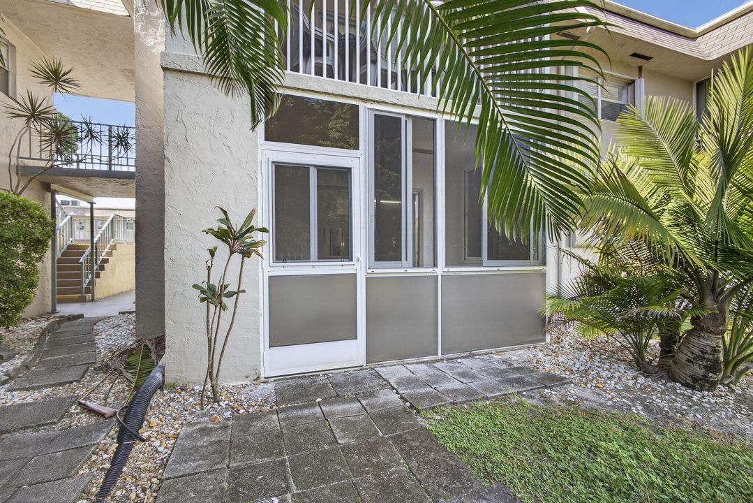 На продажу: $159,900 (1 спален, 1 ванн, 837 Квадратных фут)