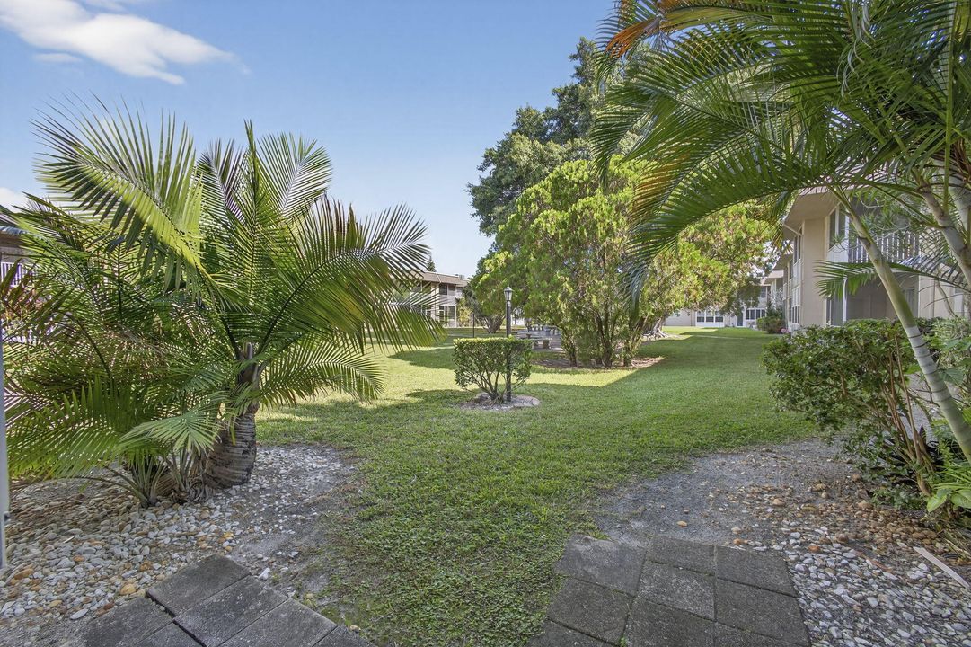 На продажу: $159,900 (1 спален, 1 ванн, 837 Квадратных фут)