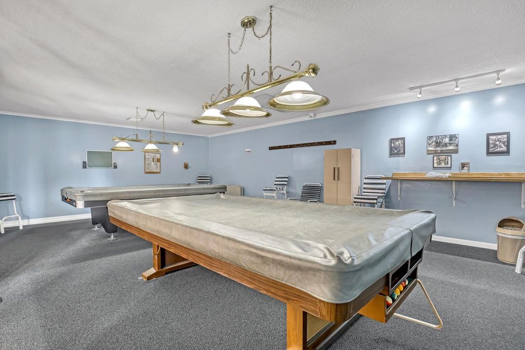 Active With Contract: $125,000 (2 beds, 2 baths, 894 Square Feet)