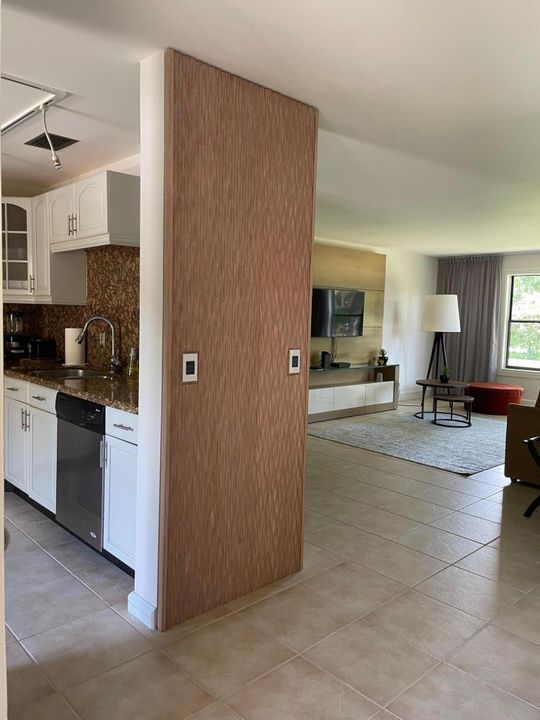 В аренду: $4,800 (2 спален, 2 ванн, 1180 Квадратных фут)