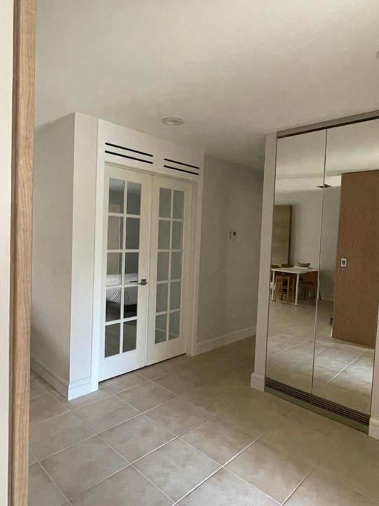 В аренду: $4,800 (2 спален, 2 ванн, 1180 Квадратных фут)