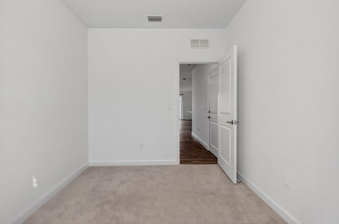 For Rent: $3,100 (3 beds, 2 baths, 1796 Square Feet)