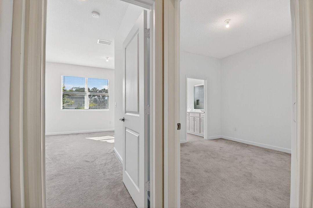 For Rent: $3,100 (3 beds, 2 baths, 1796 Square Feet)