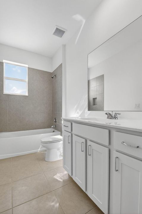 For Rent: $3,100 (3 beds, 2 baths, 1796 Square Feet)