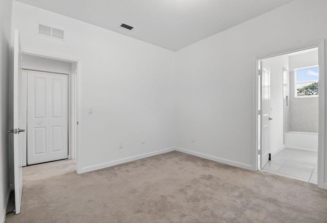 For Rent: $3,100 (3 beds, 2 baths, 1796 Square Feet)