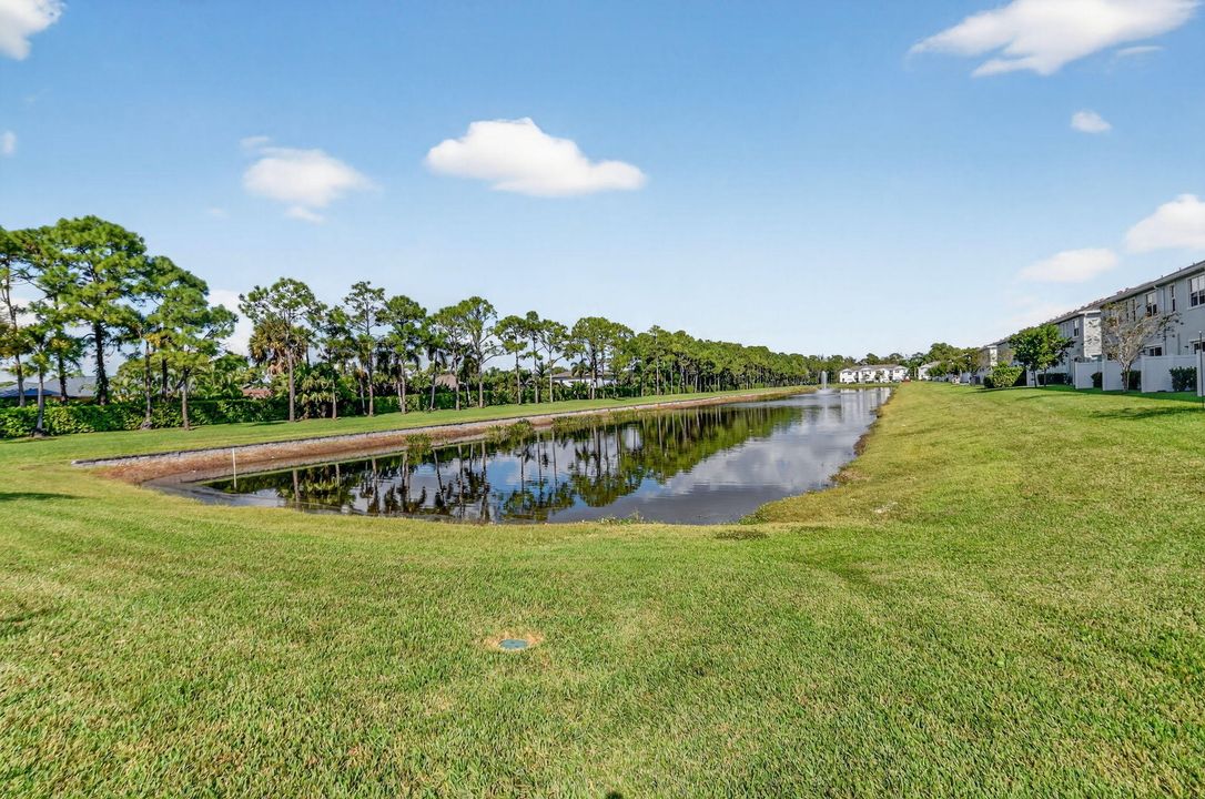 For Rent: $3,100 (3 beds, 2 baths, 1796 Square Feet)