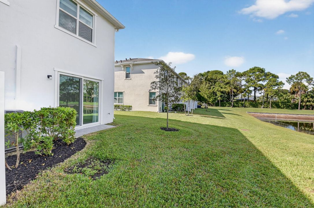 For Rent: $3,100 (3 beds, 2 baths, 1796 Square Feet)