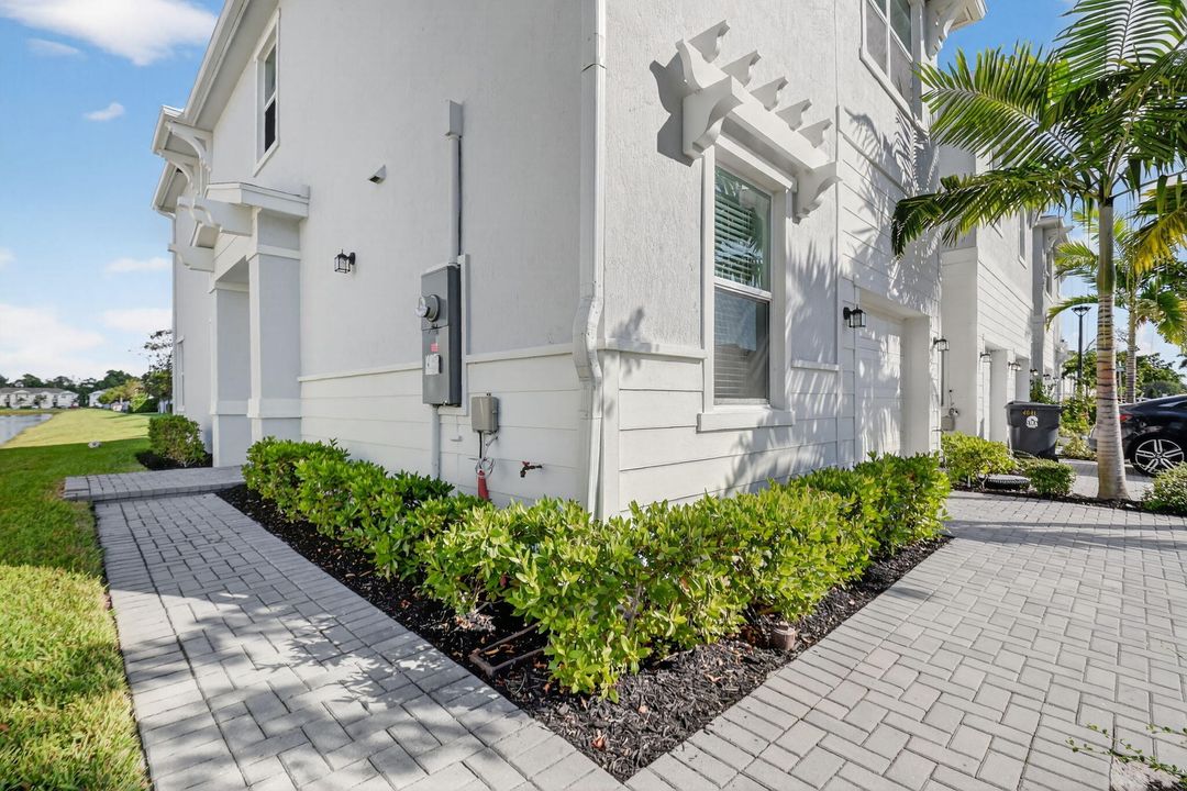 En Venta: $499,000 (3 camas, 2 baños, 1796 Pies cuadrados)