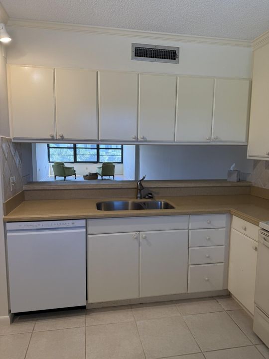 En Venta: $255,000 (2 camas, 2 baños, 1437 Pies cuadrados)